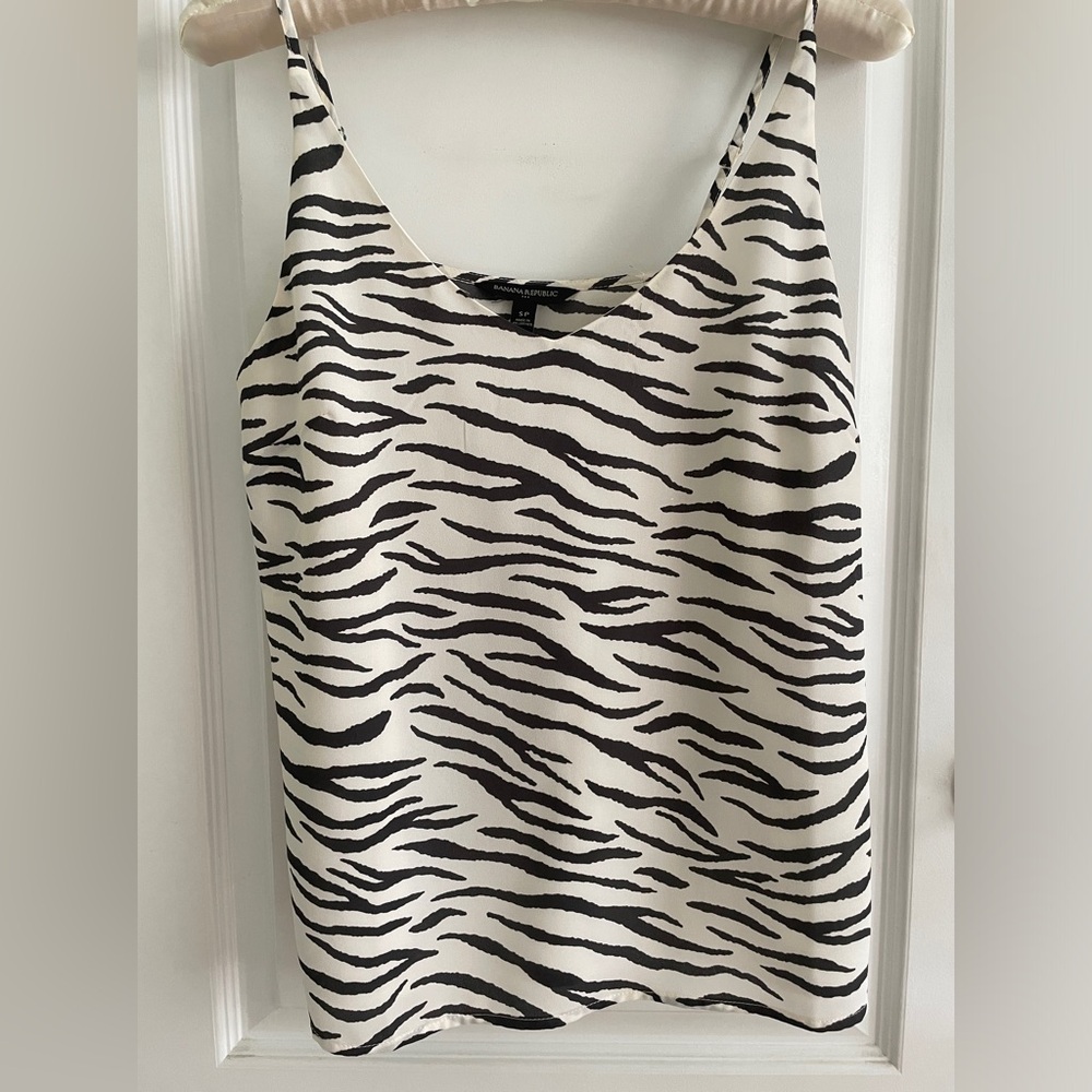 Banana republic zebra tank